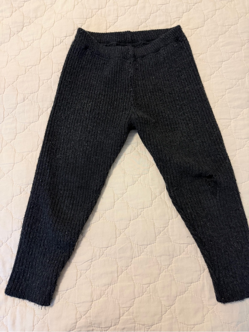 Disana Organic Merino Wool Leggings – ripped knee